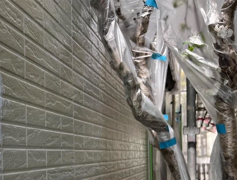 稲美町の外壁シーラー塗り